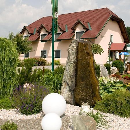 Restaurant Gästehaus Seiger Sankt Lorenzen bei Knittelfeld Exterior foto